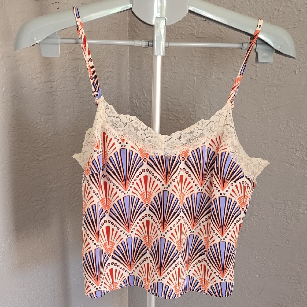 JustFab Patterned Cami with Lace Trim Cropped Festival Funky Disco Hippie